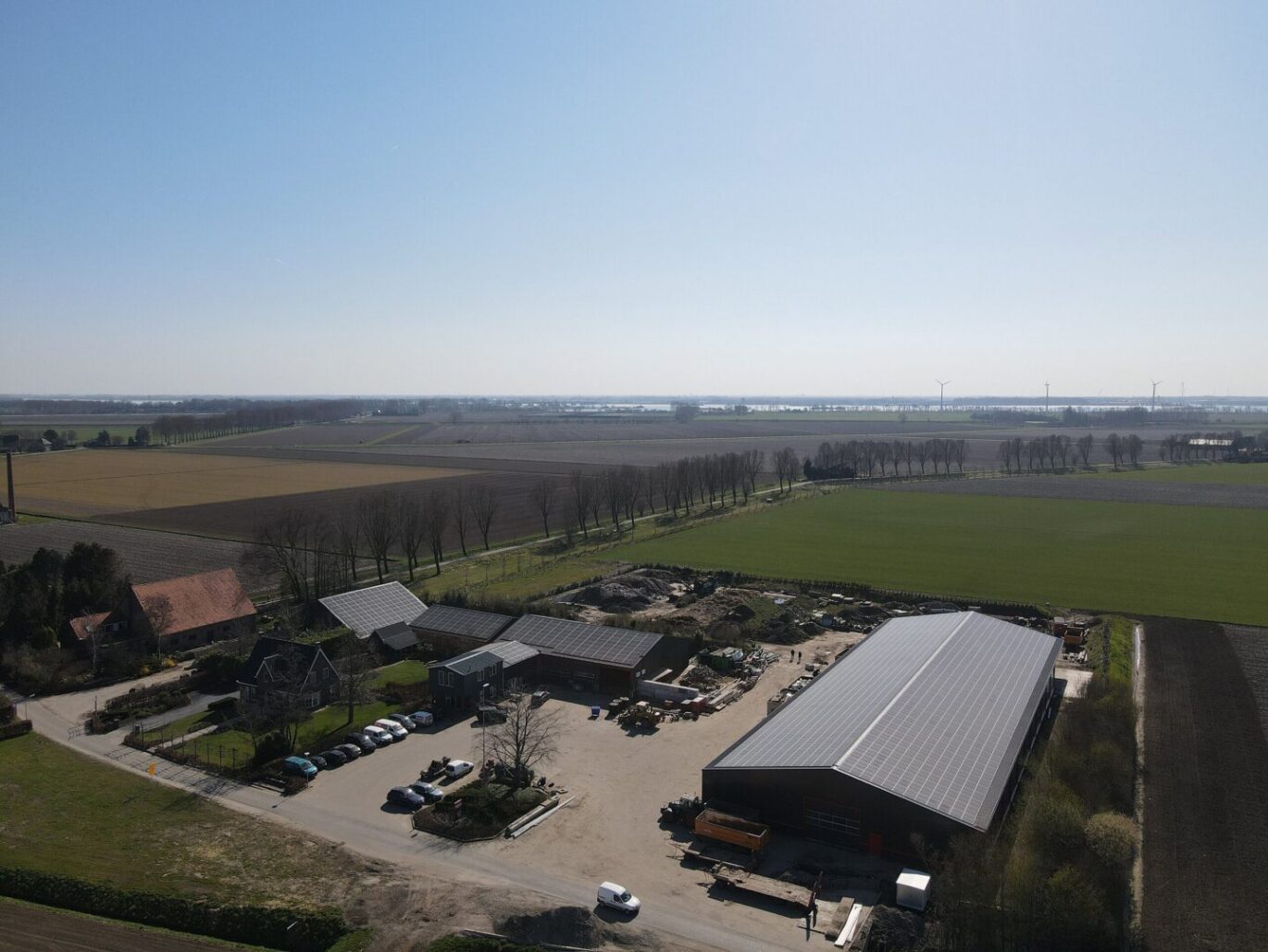 agrarische zonnepaneleninstallatie gerealiseerd door PV-Projecten