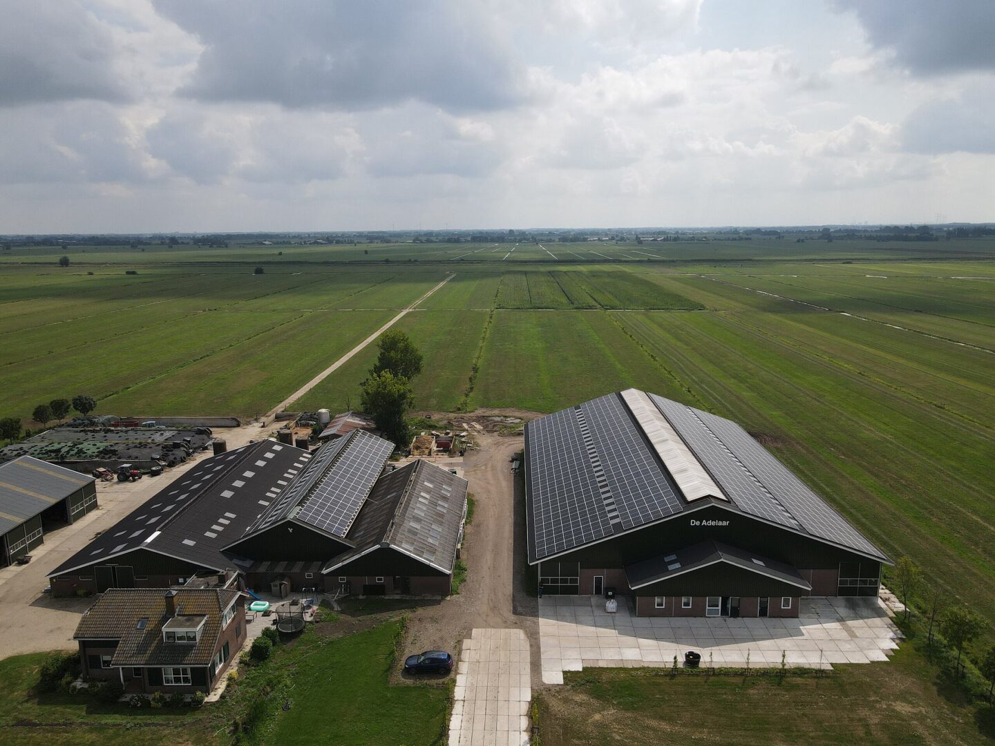 gerealiseerde agrarische zonnepaneleninstallatie van PV-Projecten